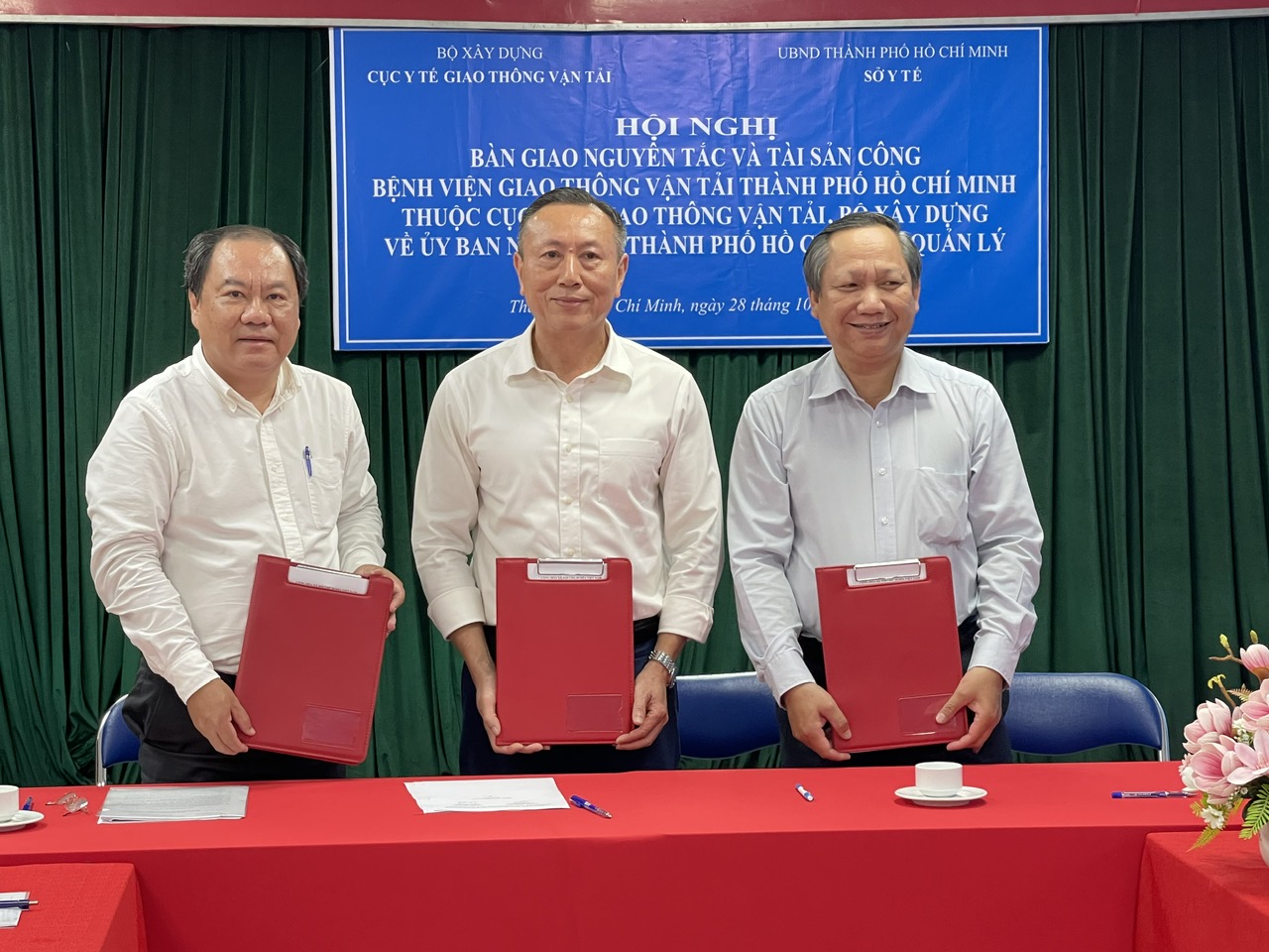 Bệnh viện Giao thông vận tải TP. HCM được bàn giao cho UBND TP. HCM quản lý