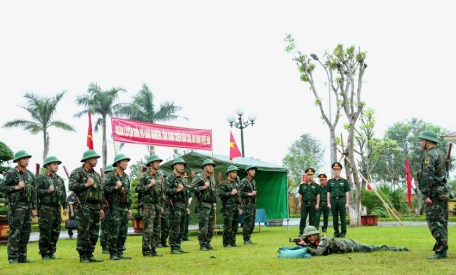 Kiểm tra công tác huấn luyện, sẵn sàng chiến đấu tại Ban Chỉ huy phòng thủ Khu vực 1 - Nam Hồng Lĩnh. Kiểm tra công tác huấn luyện, sẵn sàng chiến đấu tại Ban Chỉ huy phòng thủ Khu vực 1 - Nam Hồng Lĩnh.