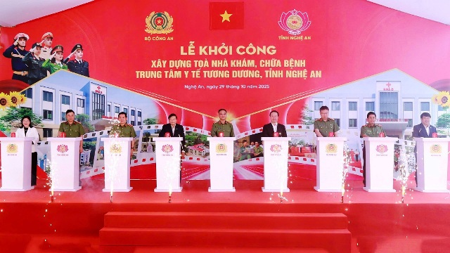 Khởi công xây dựng tòa nhà khám chữa bệnh Trung tâm y tế Tương Dương