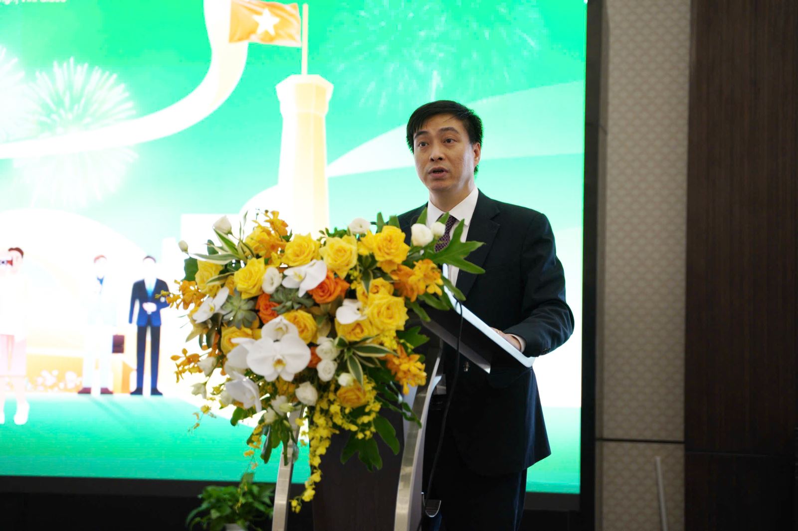 Ông Bùi Nguyễn Anh Tuấn, Phó Cục trưởng, Cục Quản lý và Phát triển thị trường trong nước (Bộ Công Thương) phát biểu tại diễn đàn. Ông Bùi Nguyễn Anh Tuấn, Phó Cục trưởng, Cục Quản lý và Phát triển thị trường trong nước (Bộ Công Thương) phát biểu tại diễn đàn.