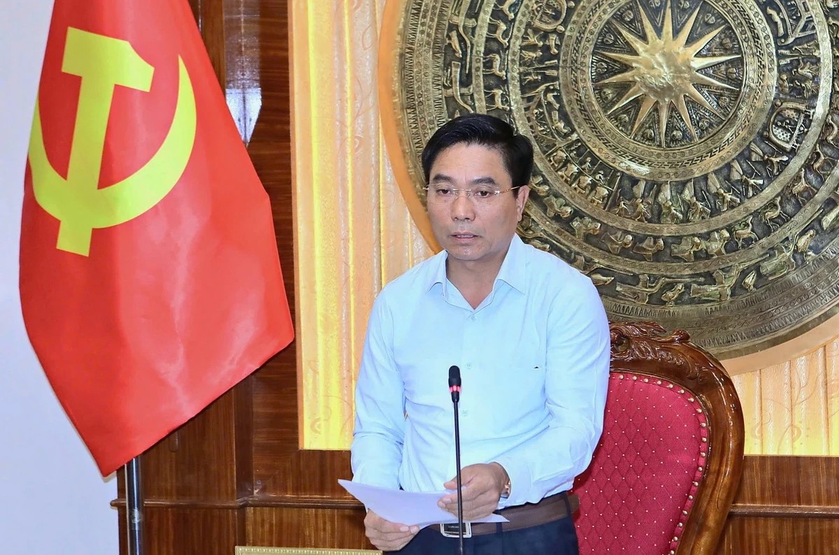 Bí thư Tỉnh ủy Nguyễn Doãn Anh phát biểu kết luận hội nghị. Bí thư Tỉnh ủy Nguyễn Doãn Anh phát biểu kết luận hội nghị.