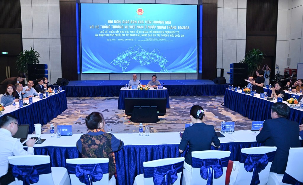 Toàn cảnh “Hội nghị Xúc tiến thương mại với Hệ thống Thương vụ Việt Nam ở nước ngoài tháng 10/2025”. Toàn cảnh “Hội nghị Xúc tiến thương mại với Hệ thống Thương vụ Việt Nam ở nước ngoài tháng 10/2025”.