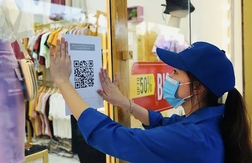 Phương thức thanh toán qua QR Code tăng 150%, ATM giảm 6% trong 9 tháng