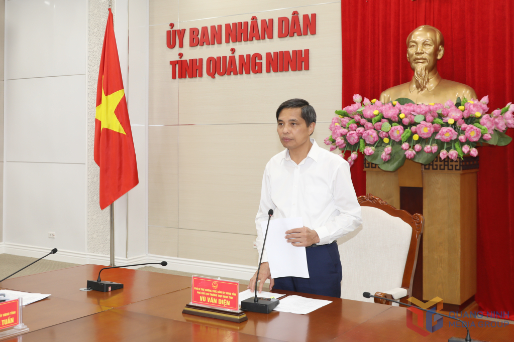 Ông Vũ Văn Diện, Phó Bí thư Thường trực Đảng ủy, Phó Chủ tịch Thường trực UBND tỉnh Quảng Ninh chủ trì hội nghị. Ông Vũ Văn Diện, Phó Bí thư Thường trực Đảng ủy, Phó Chủ tịch Thường trực UBND tỉnh Quảng Ninh chủ trì hội nghị.
