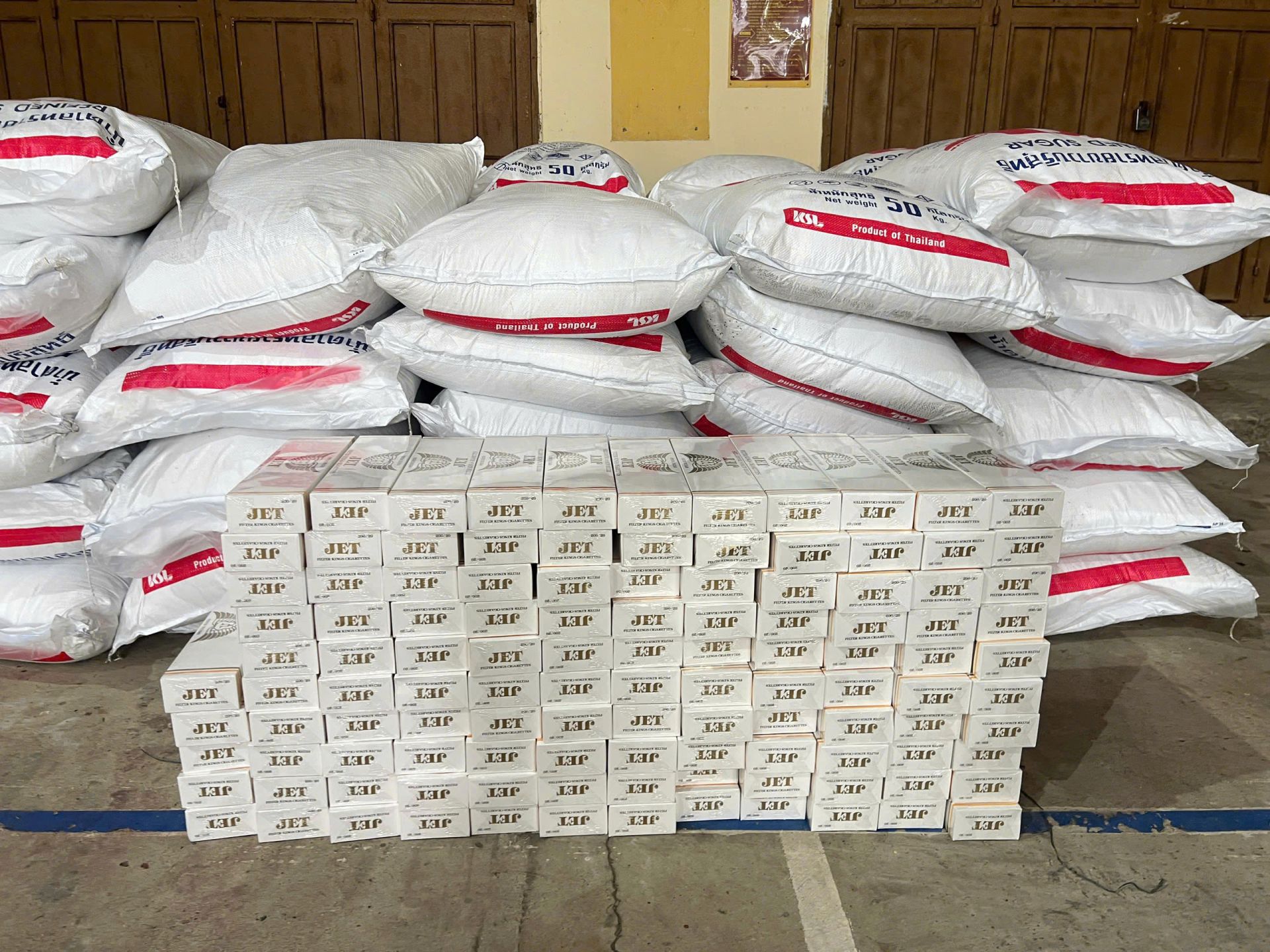 Lô hàng hóa vi phạm bị tạm giữ