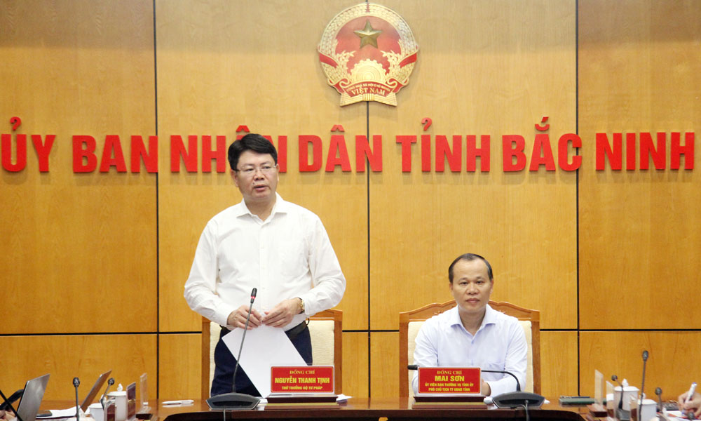 Đồng chí Nguyễn Thanh Tịnh kết luận buổi làm việc. Đồng chí Nguyễn Thanh Tịnh kết luận buổi làm việc.