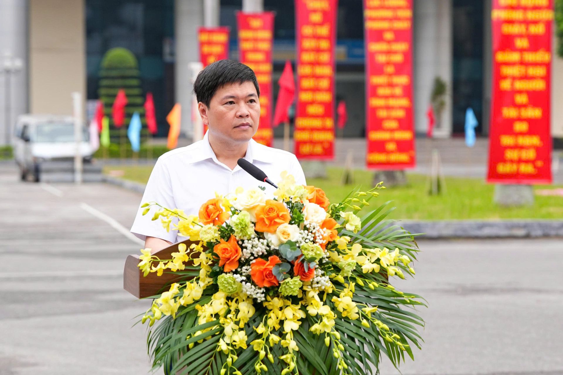 Phó Chủ tịch UBND thành phố Hoàng Minh Cường - Trưởng Ban Chỉ đạo diễn tập phát biểu khai mạc. Phó Chủ tịch UBND thành phố Hoàng Minh Cường - Trưởng Ban Chỉ đạo diễn tập phát biểu khai mạc.