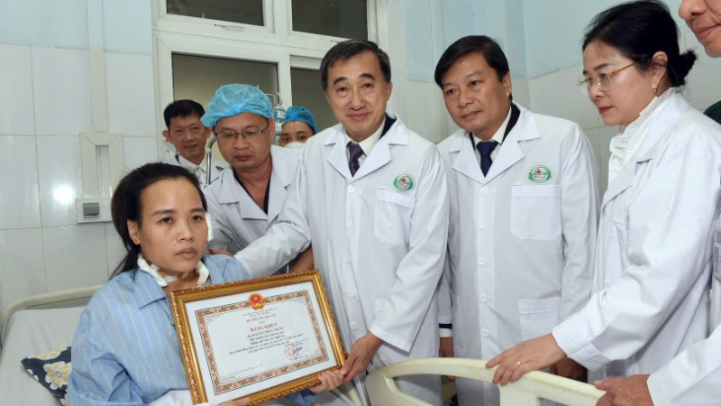 Bảo vệ nhân viên y tế là bảo vệ lương tri cộng đồng – Đề xuất coi tấn công y bác sĩ là "chống người thi hành công vụ"