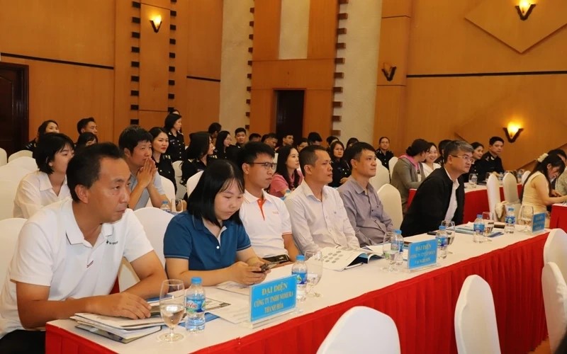 Các doanh nghiệp tham dự hội nghị Các doanh nghiệp tham dự hội nghị