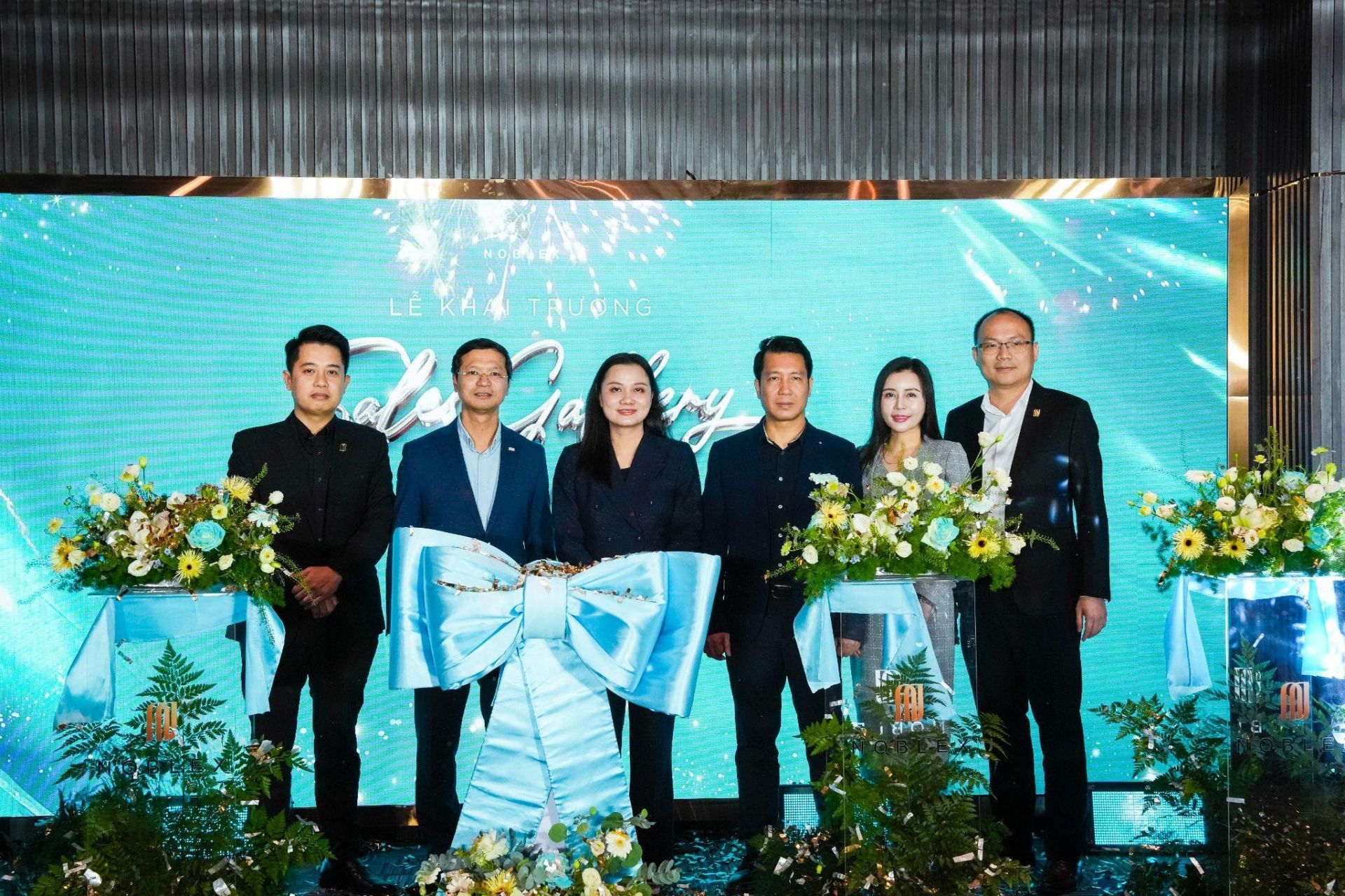 Đại diện Sunshine Group và NobleX Group tại lễ khai trương NobleX Sales Gallery Đại diện Sunshine Group và NobleX Group tại lễ khai trương NobleX Sales Gallery