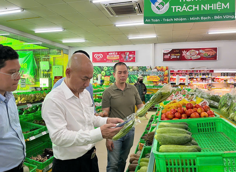 Các hệ thống phân phối nhận ủy quyền quản lý và thực hiện Chương trình “Tick xanh trách nhiệm” từ Sở Công thương thành phố. Các hệ thống phân phối nhận ủy quyền quản lý và thực hiện Chương trình “Tick xanh trách nhiệm” từ Sở Công thương thành phố.