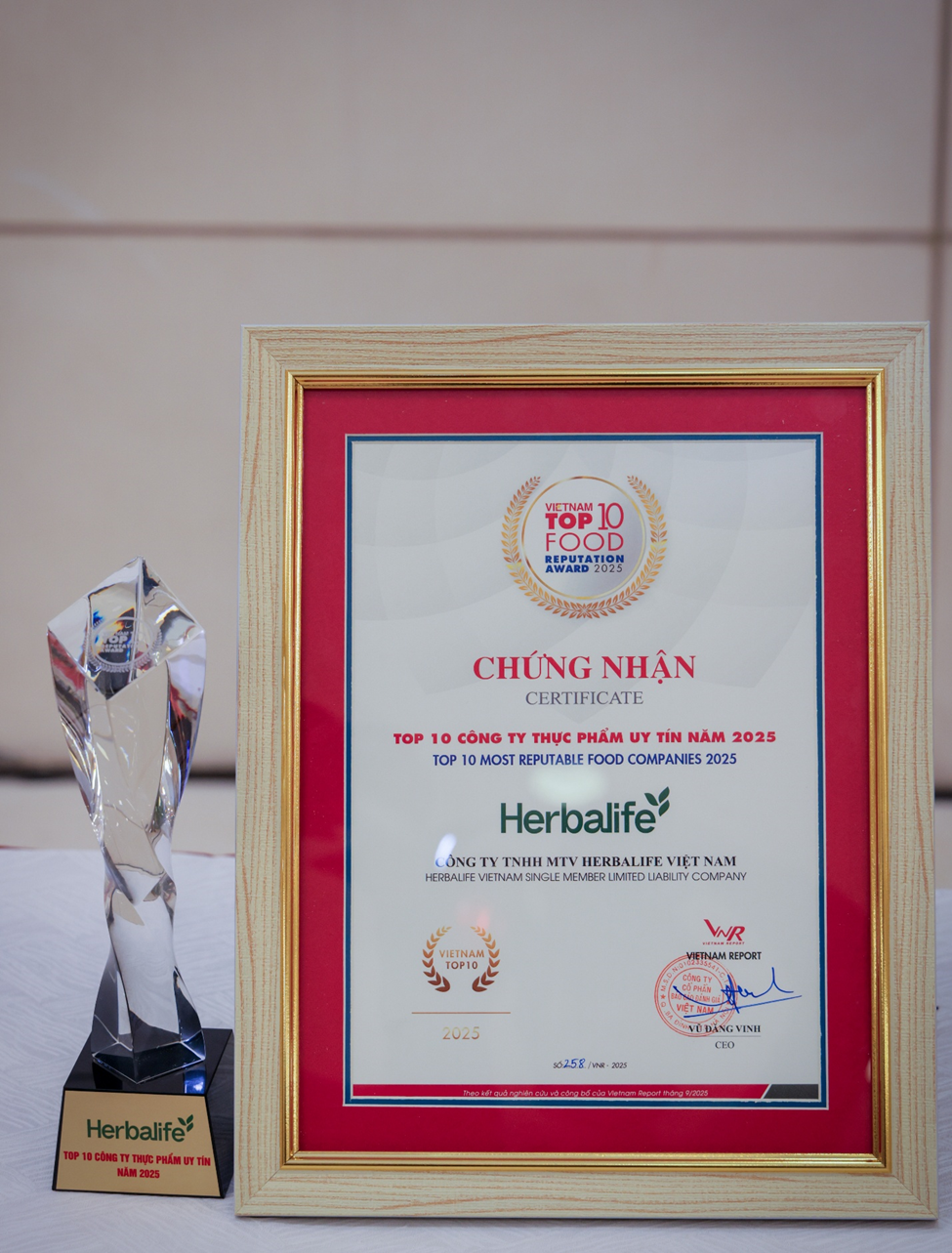 Chứng nhận Top 10 Công ty Thực phẩm Uy tín năm 2025 Chứng nhận Top 10 Công ty Thực phẩm Uy tín năm 2025