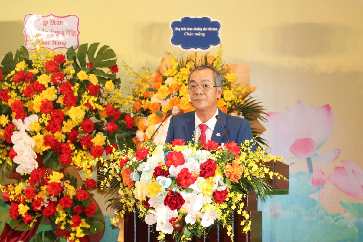 B&iacute; thư Đảng ủy, Tổng Gi&aacute;m đốc VIMICO Trịnh Văn Tuệ tr&igrave;nh b&agrave;y diễn văn kỷ niệm 30 năm th&agrave;nh lập