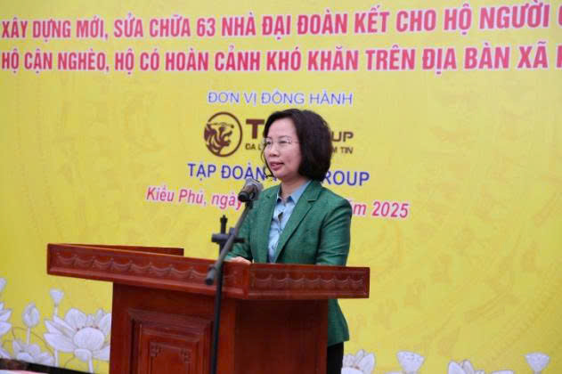 Bà Bùi Huyền Mai, Phó Chủ tịch Thường trực UBMTTQ TP. Hà Nội phát biểu tại sự kiện Bà Bùi Huyền Mai, Phó Chủ tịch Thường trực UBMTTQ TP. Hà Nội phát biểu tại sự kiện