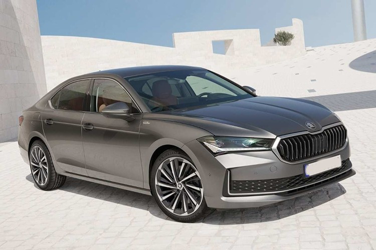 Kỷ lục Guinness mới: Skoda Superb chạy hơn 2.800 km chỉ với một bình dầu