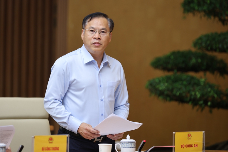 Thứ trưởng Bộ Công an Nguyễn Văn Long phát biểu.(Ảnh: VGP/Nhật Bắc) Thứ trưởng Bộ Công an Nguyễn Văn Long phát biểu.(Ảnh: VGP/Nhật Bắc)