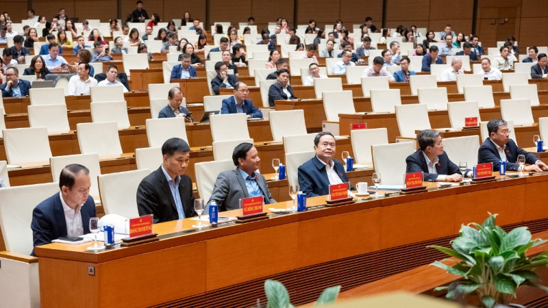 Chủ tịch Quốc hội Trần Thanh Mẫn và các Phó Chủ tịch Quốc hội và các đại biểu dự hội nghị. (Ảnh: DUY LINH) Chủ tịch Quốc hội Trần Thanh Mẫn và các Phó Chủ tịch Quốc hội và các đại biểu dự hội nghị. (Ảnh: DUY LINH)