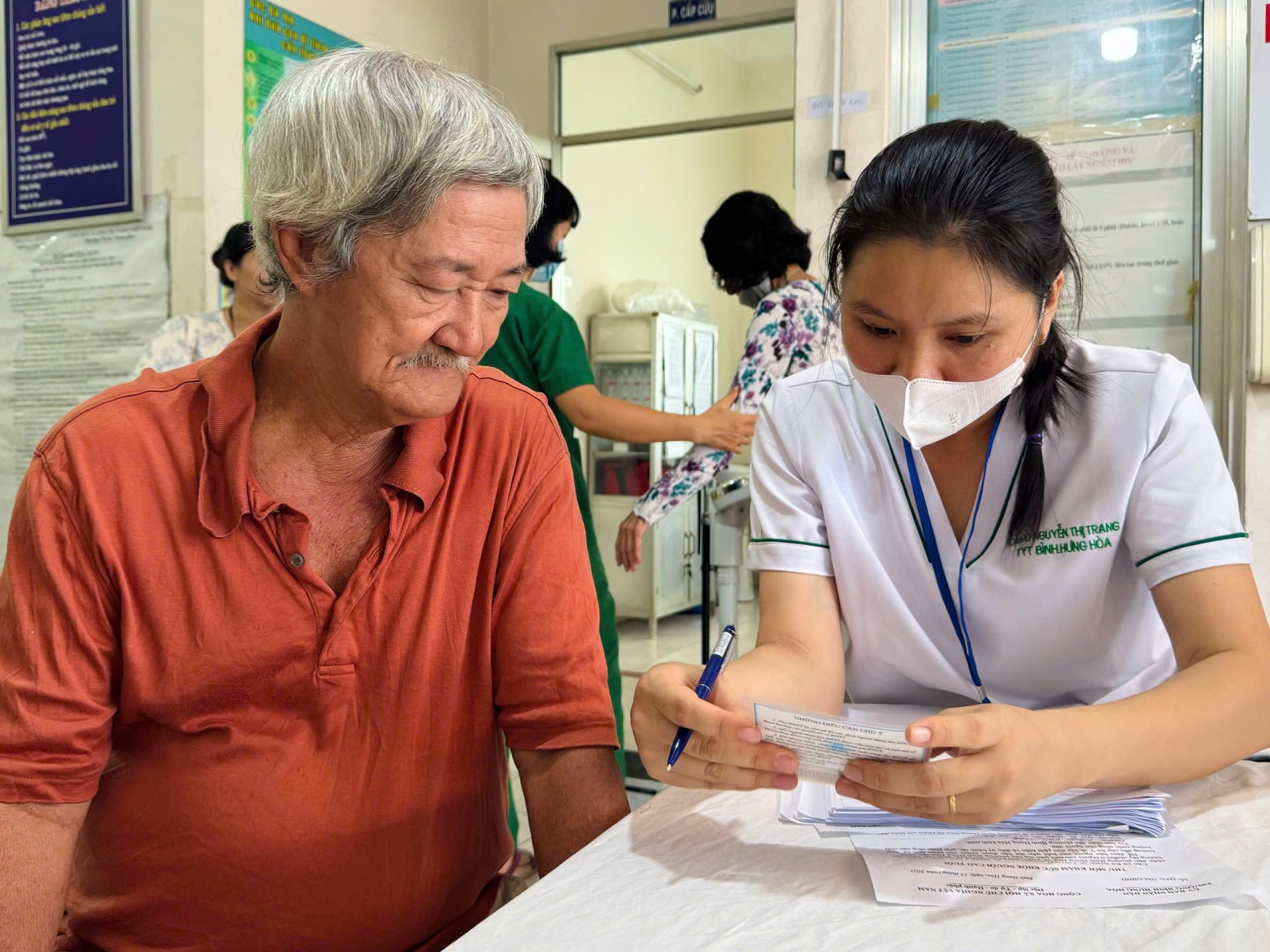 TP. HCM: Nhiều bệnh viện, phòng khám ngưng hợp đồng khám chữa bệnh bảo hiểm y tế