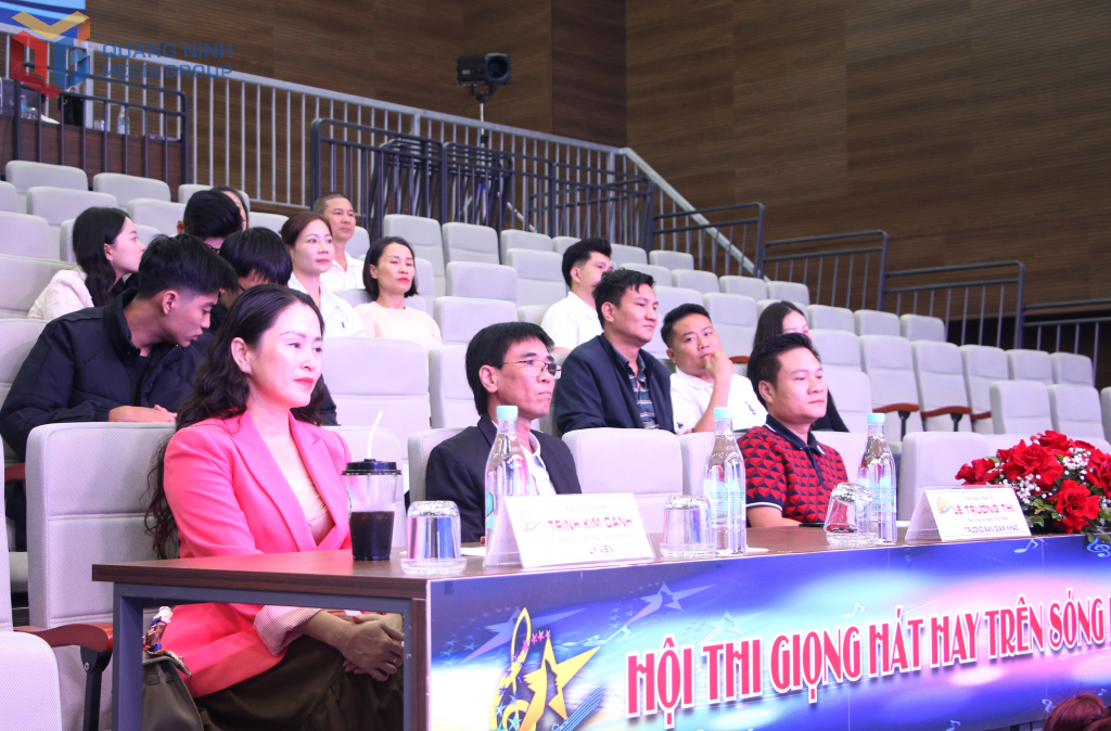 Ban Giám khảo vòng thi sơ khảo. Ban Giám khảo vòng thi sơ khảo.