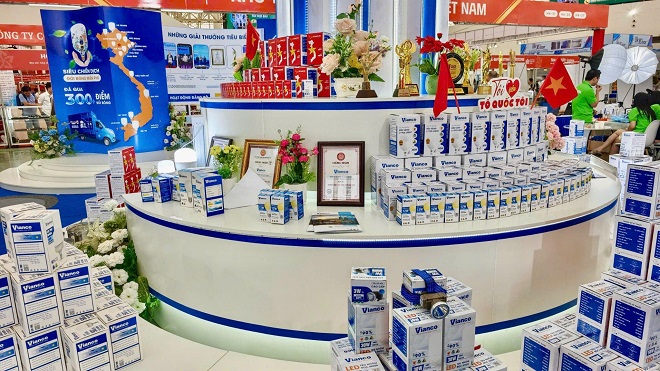 Không gian trưng bày trong gian hàng của Vianco Group