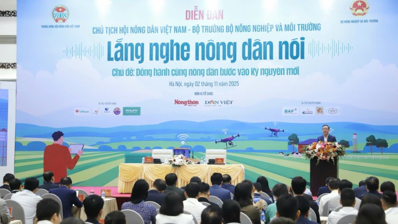 Diễn đàn “Chủ tịch Hội Nông dân Việt Nam - Bộ trưởng Bộ Nông nghiệp và Môi trường lắng nghe nông dân nói năm 2025” với chủ đề “Đồng hành cùng nông dân bước vào kỷ nguyên mới” sáng 2/11, tại Hà Nội. Diễn đàn “Chủ tịch Hội Nông dân Việt Nam - Bộ trưởng Bộ Nông nghiệp và Môi trường lắng nghe nông dân nói năm 2025” với chủ đề “Đồng hành cùng nông dân bước vào kỷ nguyên mới” sáng 2/11, tại Hà Nội.