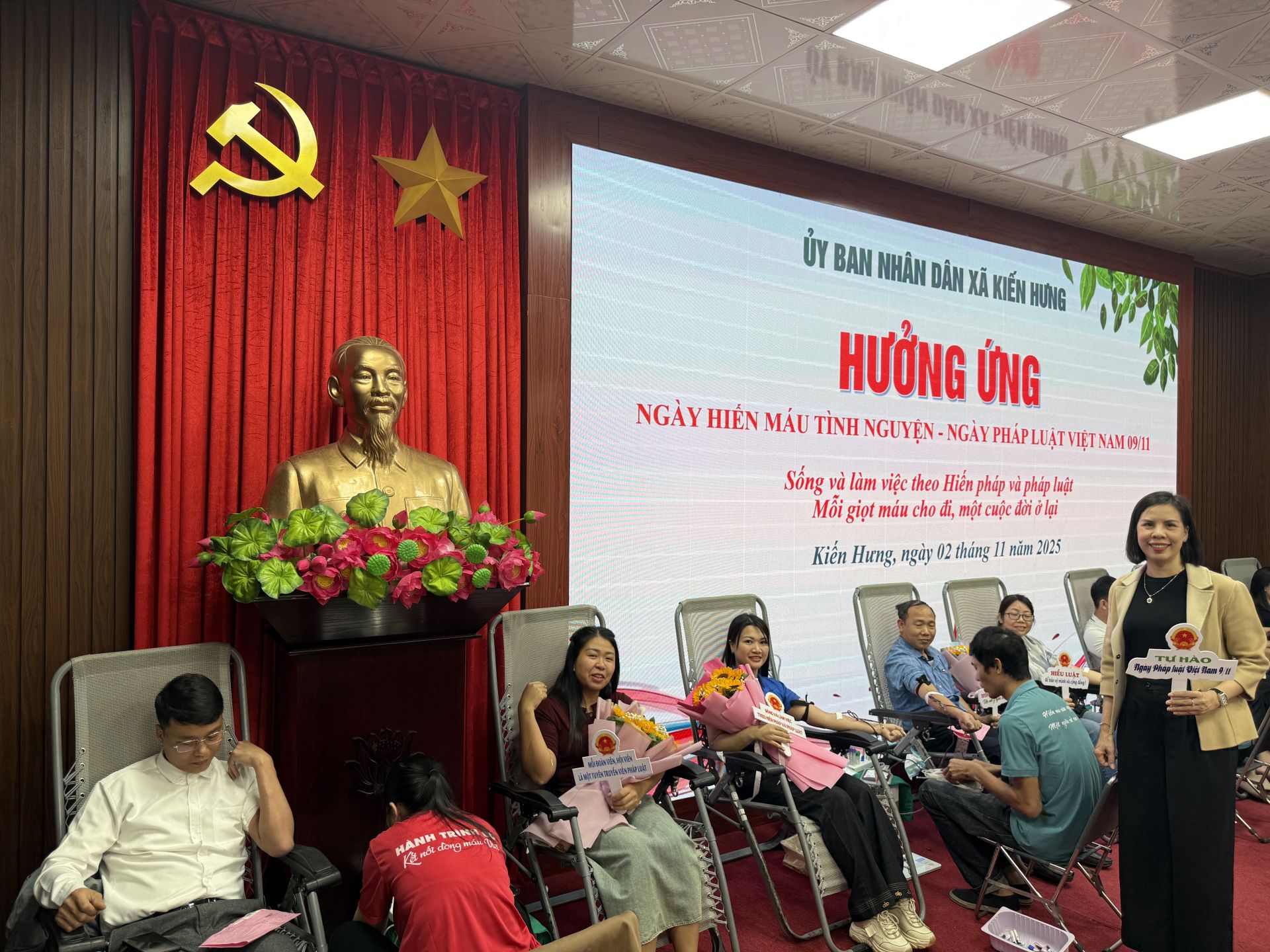 Xã Kiến Hưng tổ chức Ngày hội hiến máu tình nguyện – Ngày hội Pháp luật Việt Nam năm 2025