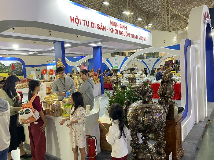 Tỉnh Ninh Bình tại Hội chợ Mùa Thu 2025: Hội tụ tinh hoa, khẳng định vị thế