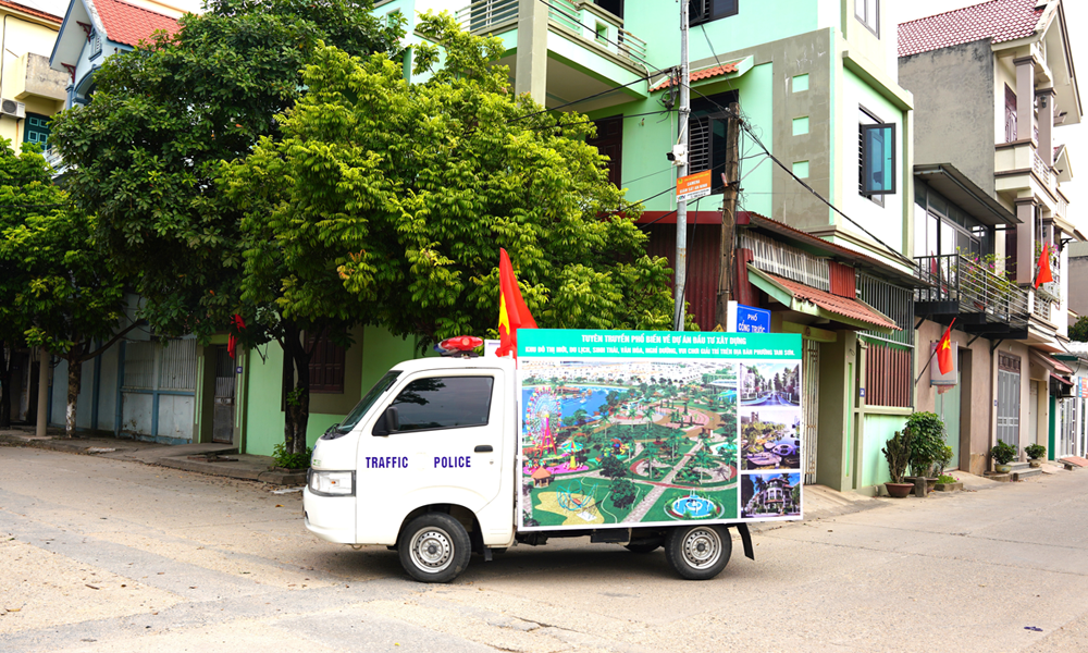Phường Tam Sơn thường xuyên tuyên truyền lưu động tại các tổ dân phố có đất thu hồi Dự án khu đô thị mới, du lịch, sinh thái, văn hóa, nghỉ dưỡng, vui chơi giải trí trên địa bàn. Phường Tam Sơn thường xuyên tuyên truyền lưu động tại các tổ dân phố có đất thu hồi Dự án khu đô thị mới, du lịch, sinh thái, văn hóa, nghỉ dưỡng, vui chơi giải trí trên địa bàn.