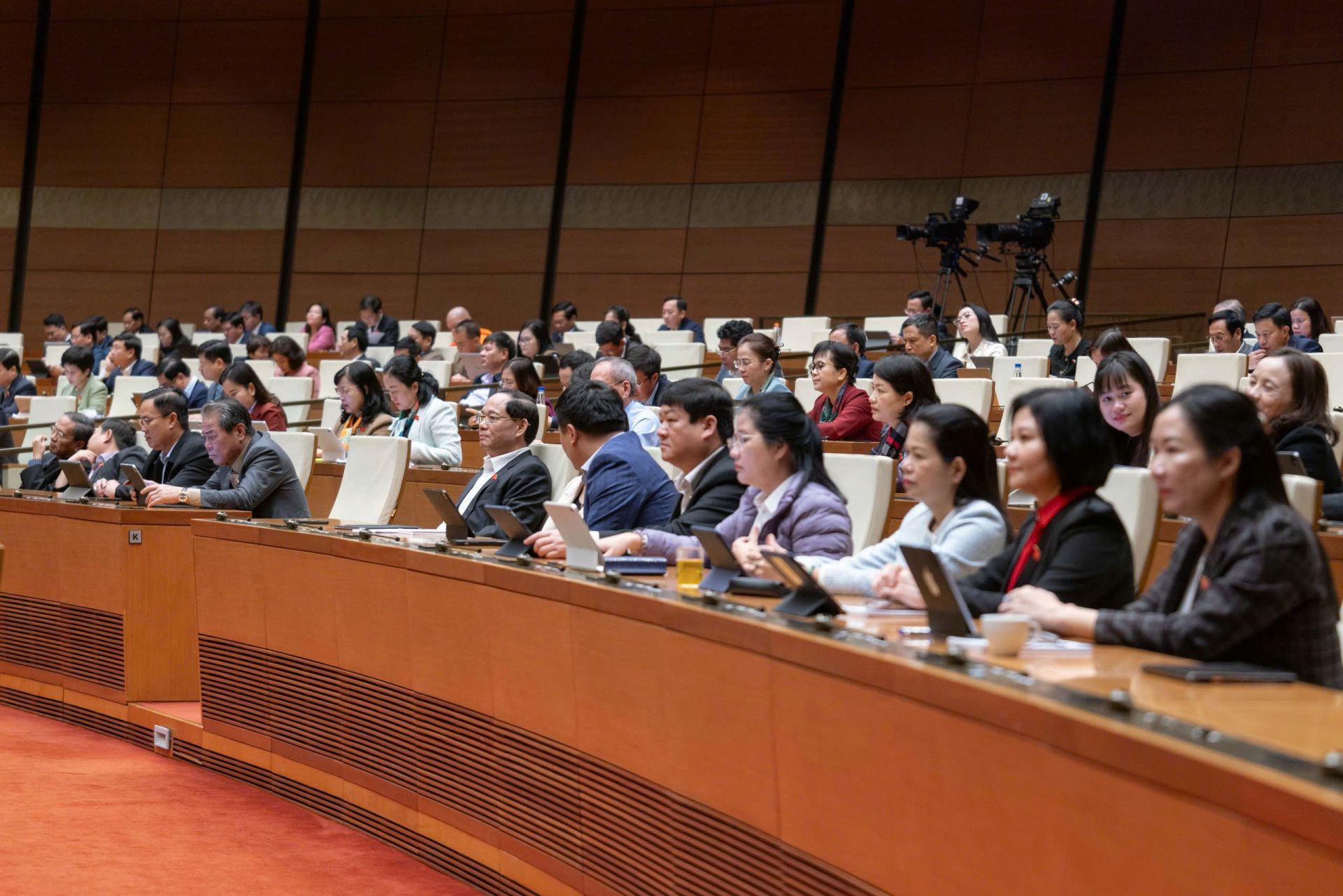 Các đại biểu Quốc hội tham dự Phiên họp Các đại biểu Quốc hội tham dự Phiên họp