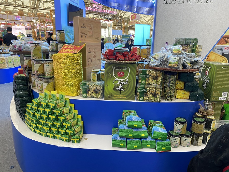 Tất cả đều hội tụ tại gian hàng Tất cả đều hội tụ tại gian hàng