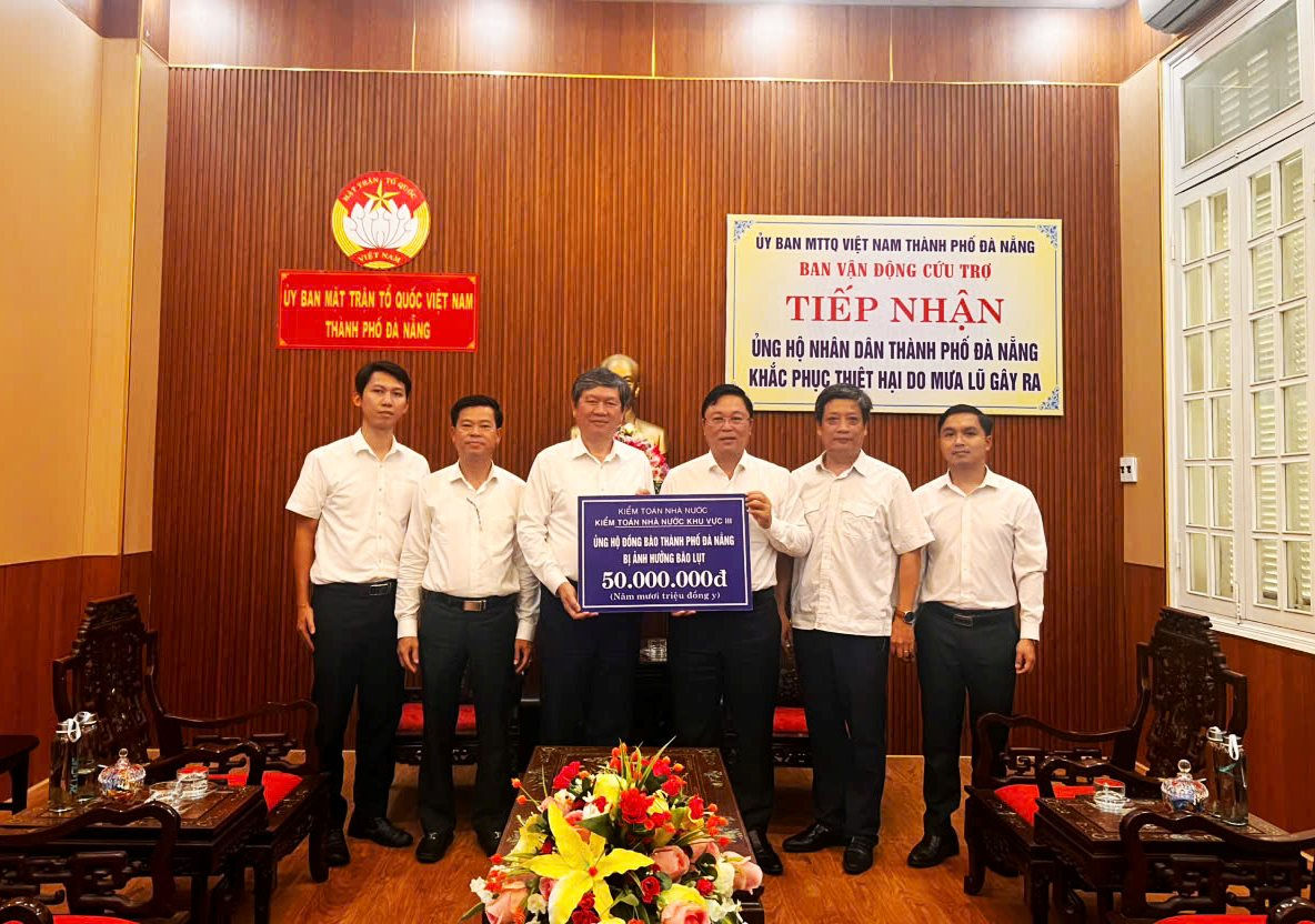 Kiểm toán nhà nước khu vực III chung tay hỗ trợ người dân bị ảnh hưởng bởi bão lũ