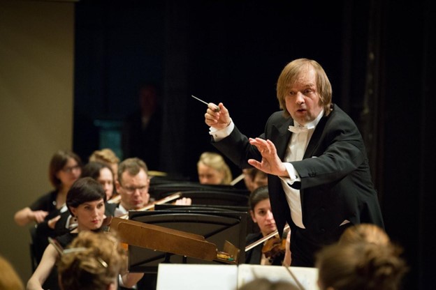 Nhạc trưởng Yury Tkachenko từng chỉ huy nhiều hòa nhạc tại Việt Nam Nhạc trưởng Yury Tkachenko từng chỉ huy nhiều hòa nhạc tại Việt Nam