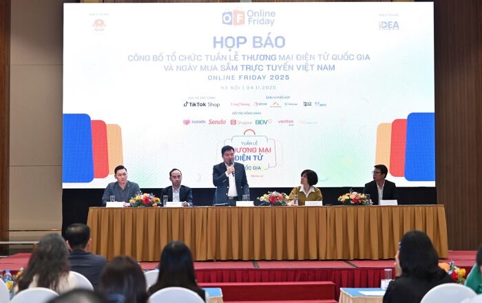 Toàn cảnh họp báo công bố chương trình “Tuần lễ Thương mại điện tử quốc gia và Ngày mua sắm trực tuyến Việt Nam - Online Friday 2025”.