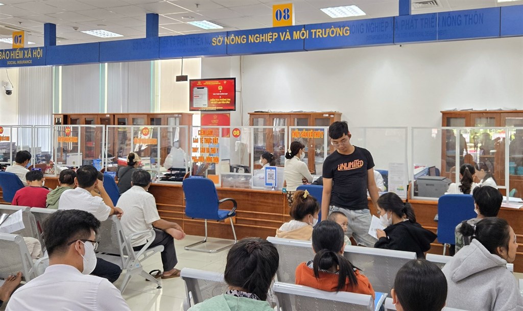 Chủ tịch UBND tỉnh yêu cầu Sở Nông nghiệp và Môi trường nêu cao vai trò, trách nhiệm trong tiếp nhận hồ sơ thủ tục hành chính lĩnh vực đất đai.