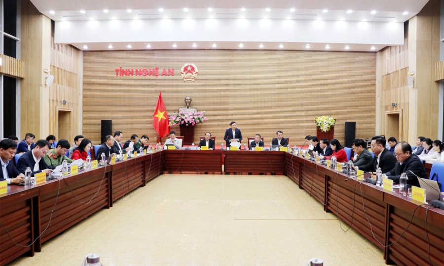 Toàn cảnh phiên họp.