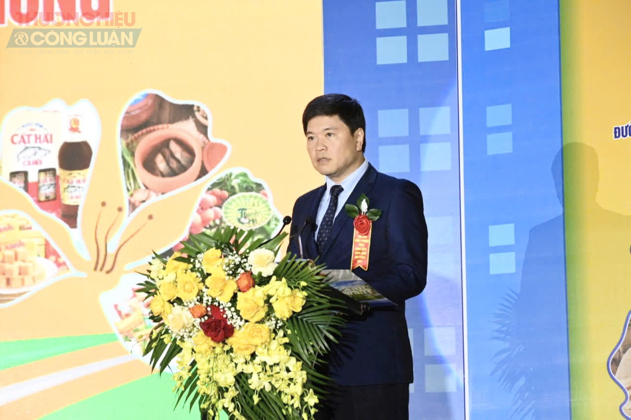 Đồng chí Hoàng Minh Cường PCT UBND TP. Hải Phòng phát biểu tại lễ khai mạc.