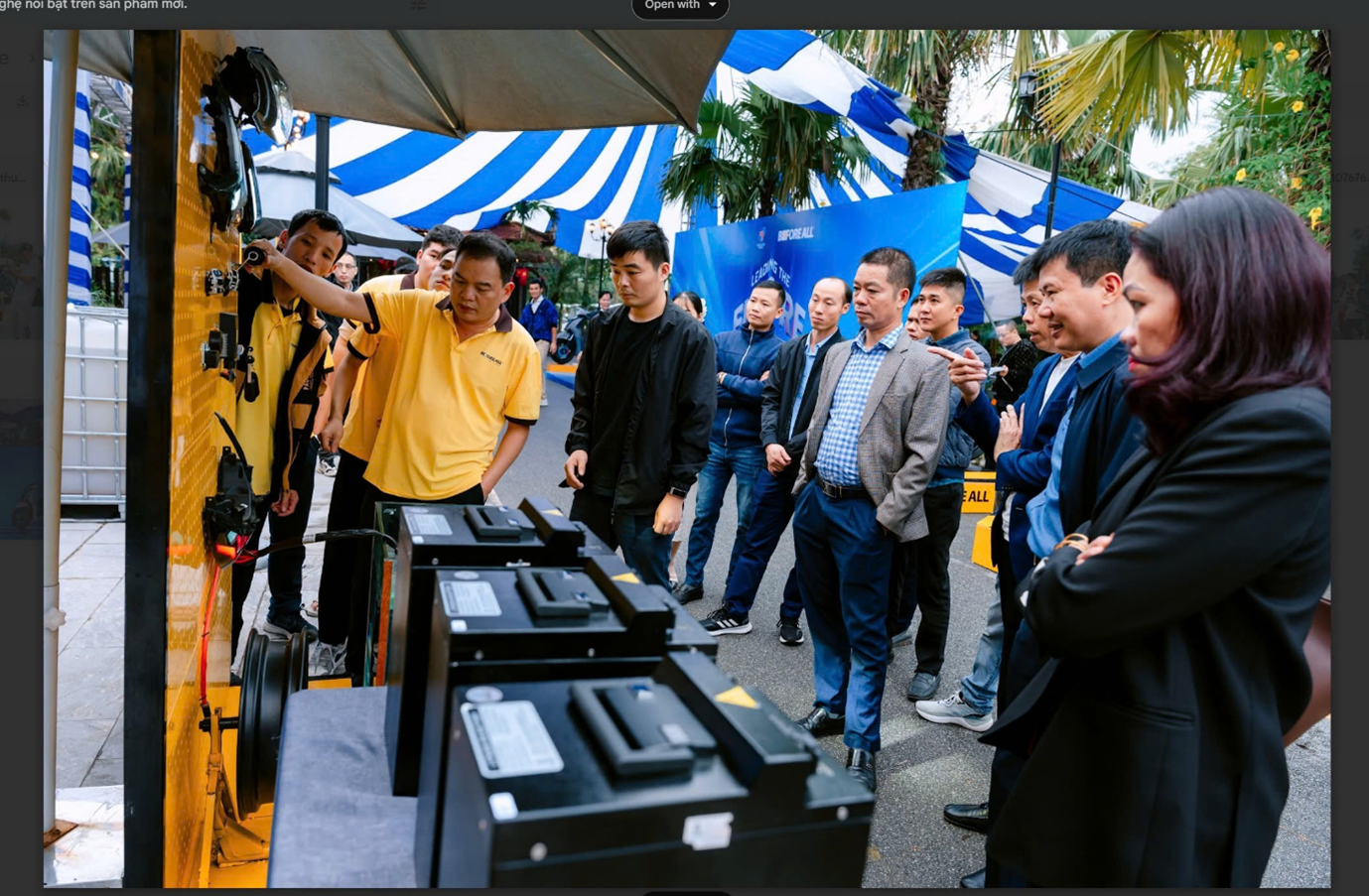 Chuyên gia kỹ thuật giới thiệu chi tiết công nghệ nổi bật trên sản phẩm mới