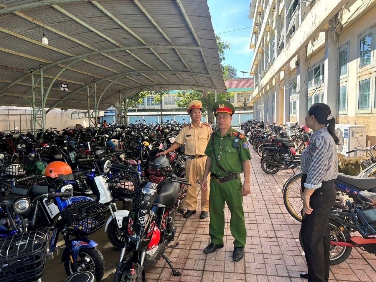 TP. HCM đồng loạt kiểm tra bãi xe trường học: Siết chặt an toàn giao thông học đường