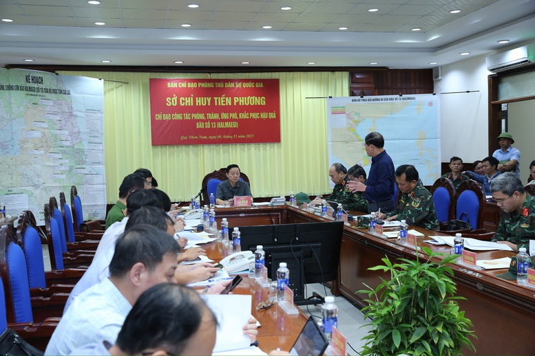 Ứng phó khẩn cấp với bão số 13: Mọi lực lượng phải trực chiến, mọi phương án phải sẵn sàng