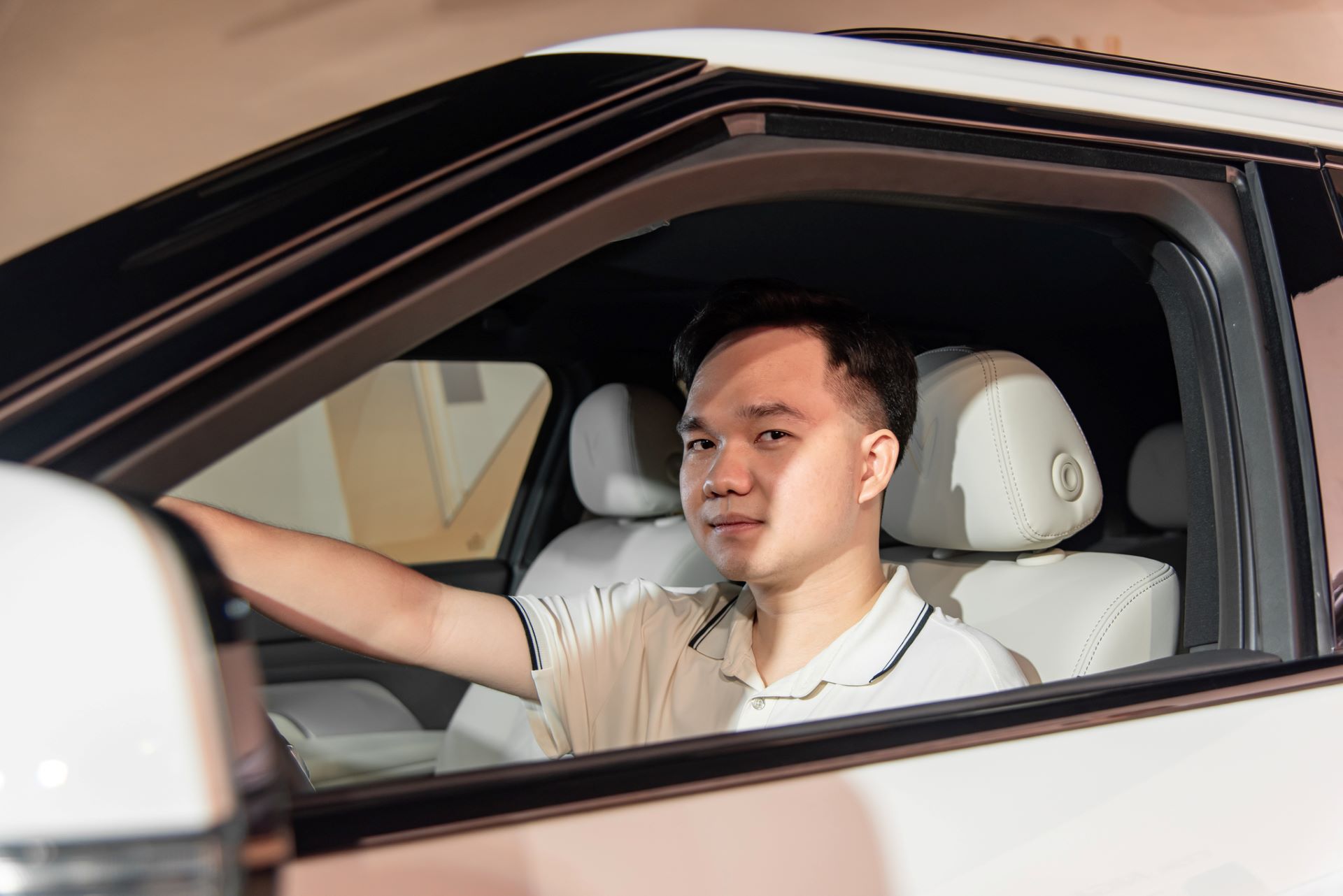 Anh Minh cho rằng VF 9 đáp ứng nhu cầu của cả người lái và hành khách ngồi sau.