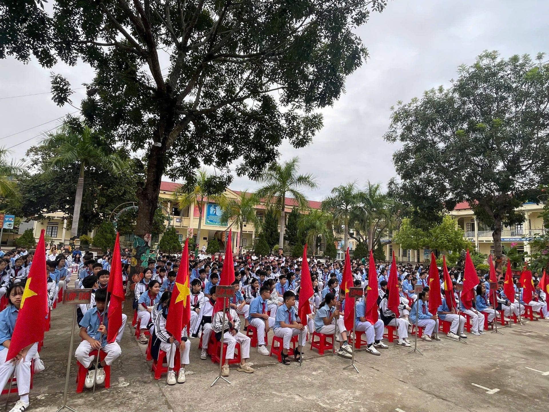 Tuyên truyền pháp luật về phòng, chống mua bán người gắn với chiến dịch “Không một mình – Cùng nhau an toàn trực tuyến” tại xã Bảo Yên