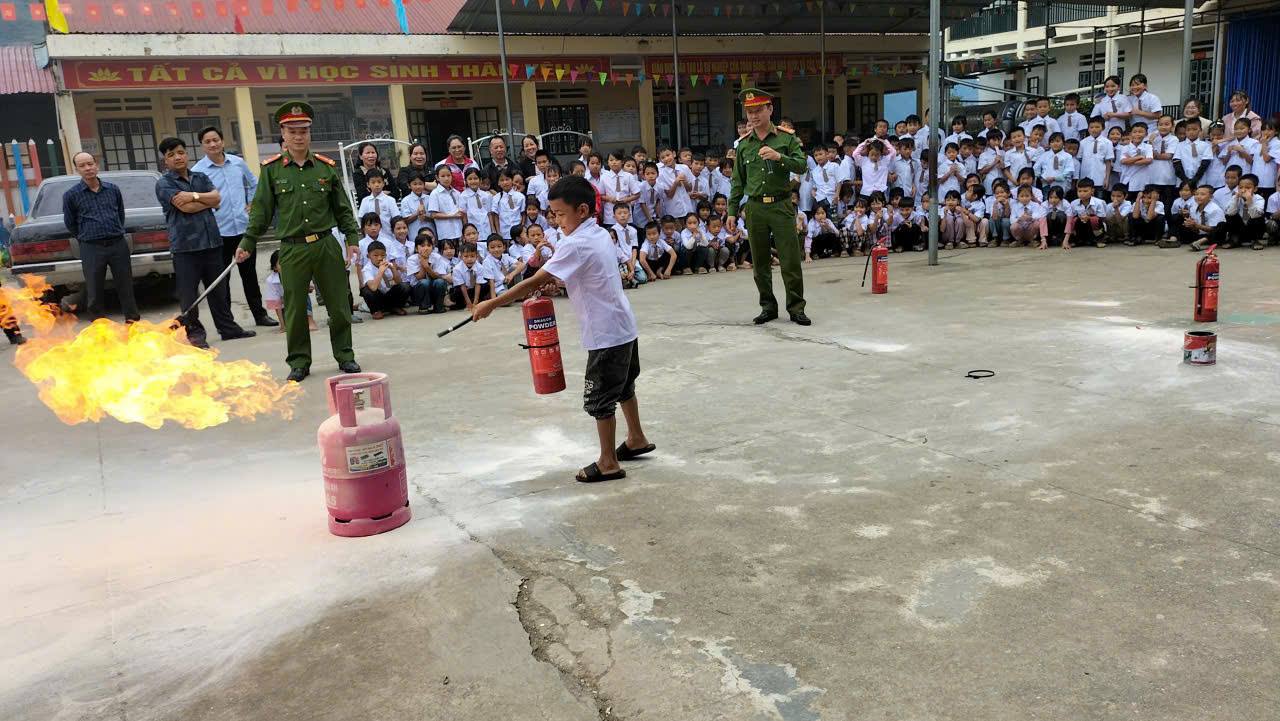 Tuyên truyền về phòng cháy, chữa cháy, cứu nạn cứu hộ