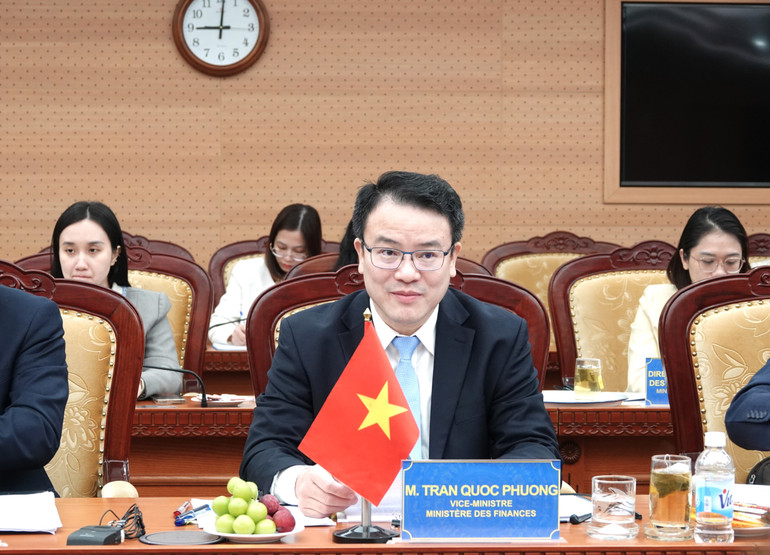 Thứ trưởng Tài chính Trần Quốc Phương phát biểu tại Diễn đàn.