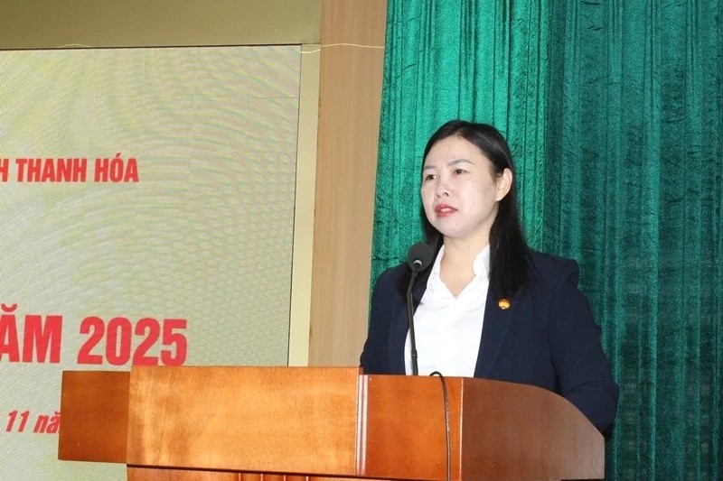 Phó Chủ tịch Ủy ban MTTQ tỉnh Nguyễn Thị Phương phát biểu kết luận hội nghị.