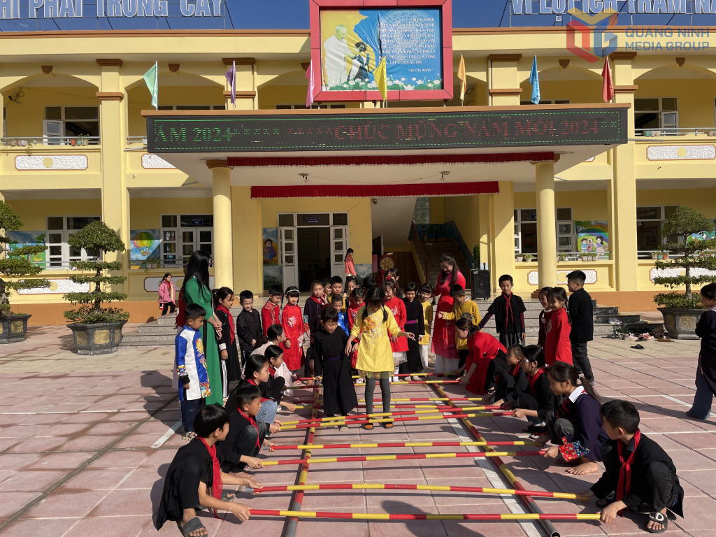 Quảng Ninh sẽ đầu tư 5 trường phổ thông nội trú liên cấp tại 5 xã biên giới