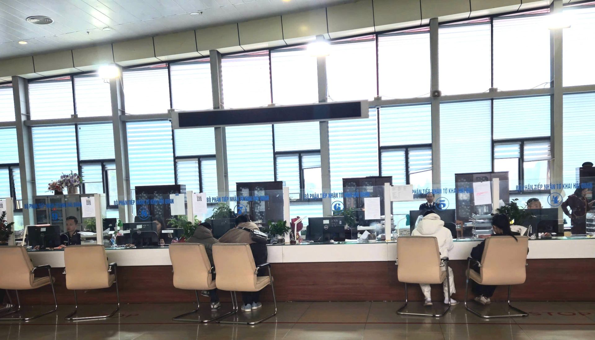 Xuất nhập khẩu hàng hóa qua các cửa khẩu Lạng Sơn duy trì nhịp độ ổn định