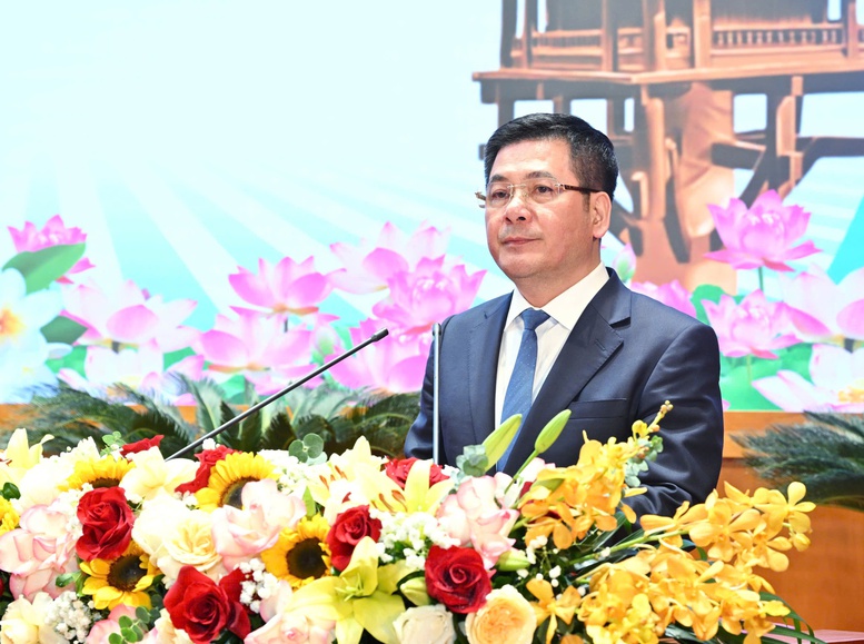 Bộ trưởng Bộ Công Thương Nguyễn Hồng Diên: Quan hệ hợp tác kinh tế, thương mại giữa hai nước Việt Nam - Lào nói chung, thương mại biên giới nói riêng ngày càng khởi sắc và tăng trưởng mạnh mẽ - Ảnh: BTC Bộ trưởng Bộ Công Thương Nguyễn Hồng Diên: Quan hệ hợp tác kinh tế, thương mại giữa hai nước Việt Nam - Lào nói chung, thương mại biên giới nói riêng ngày càng khởi sắc và tăng trưởng mạnh mẽ - Ảnh: BTC