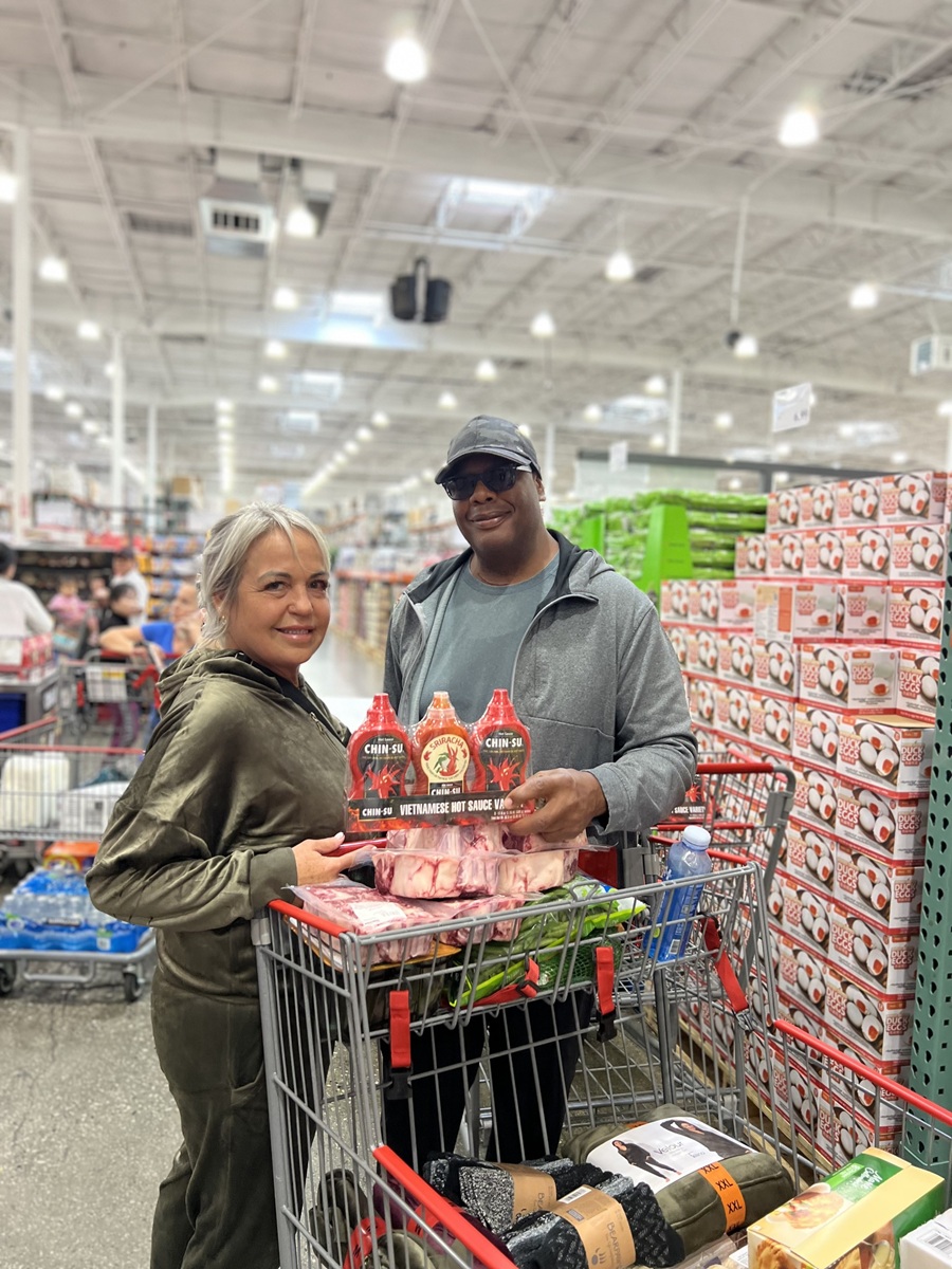 Lạ lẫm và thích thú với tương ớt Chinsu hương vị rất Việt Nam