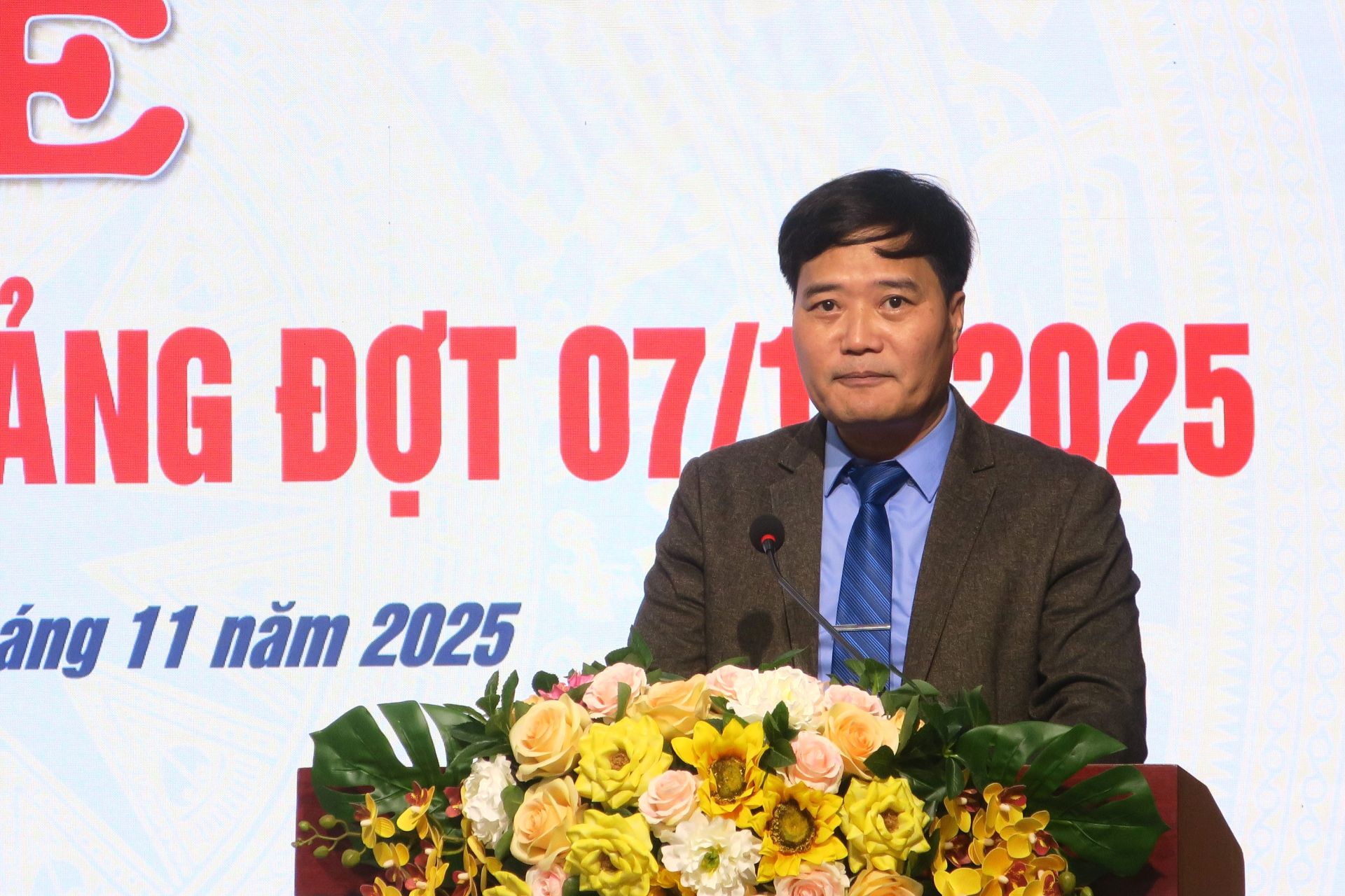 Đồng chí Đỗ Trọng Toản, Phó Bí thư Thường trực Đảng ủy phường phát biểu.