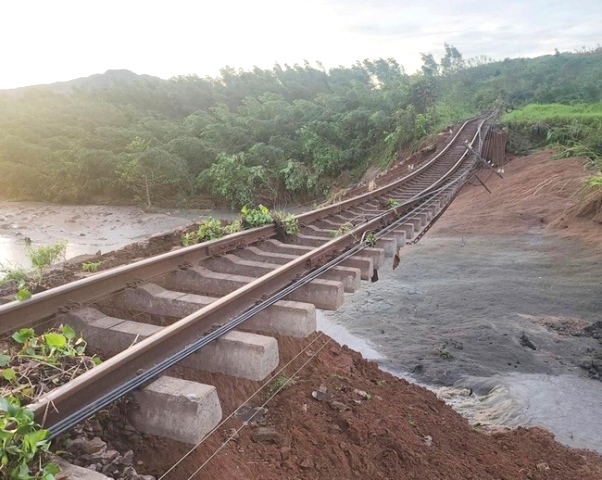 Hiện trạng tuyến đường sắt Bắc - Nam tại Km 1136+800 đến Km1136+900 đoạn qua xã Xuân Lãnh, tỉnh Đắk Lắk.